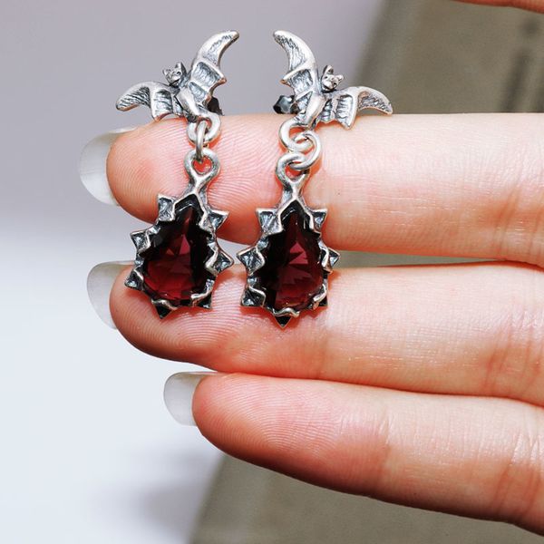 fashion personality gothic dark night bat zircon earrings men and women punk rock hip hop jewelry, Golden
fashion personality gothic dark night bat zircon earrings men and women punk rock hip hop jewelry, Golden