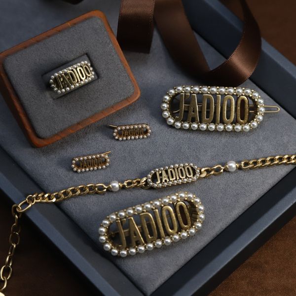 chain bracelet dijia letter brooch xiaodi pearl suit collection earrings high version simple necklace summer hairpin, Black
chain bracelet dijia letter brooch xiaodi pearl suit collection earrings high version simple necklace summer hairpin, Black