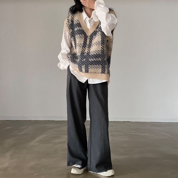 sweater vest women v-neck plaid loose retro korean style soft fashion leisure all-match daily elegant classic lady high quality, Black;white
sweater vest women v-neck plaid loose retro korean style soft fashion leisure all-match daily elegant classic lady high quality, Black;white