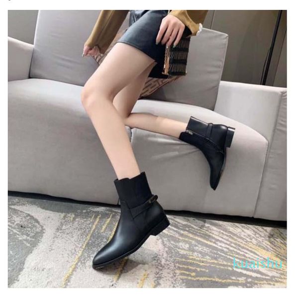 quality fashion leather star women designer boots martin short autumn winter ankle exquisite woman shoes cowboy booties bagshoe1978 70, Black
quality fashion leather star women designer boots martin short autumn winter ankle exquisite woman shoes cowboy booties bagshoe1978 70, Black