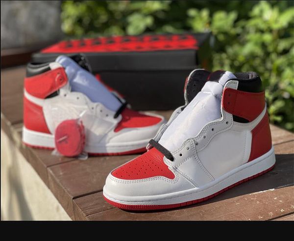 1 high og heritage men basketball shoes 1s white university red-black womens outdoor sneakers sports 555088-161 ship with shoebox size : 5.5
1 high og heritage men basketball shoes 1s white university red-black womens outdoor sneakers sports 555088-161 ship with shoebox size : 5.5