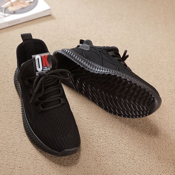 2021 super light breathable running shoes for men women sports knit black white pink grey casual couples sneakers size 35-41 wy01-f8801
2021 super light breathable running shoes for men women sports knit black white pink grey casual couples sneakers size 35-41 wy01-f8801