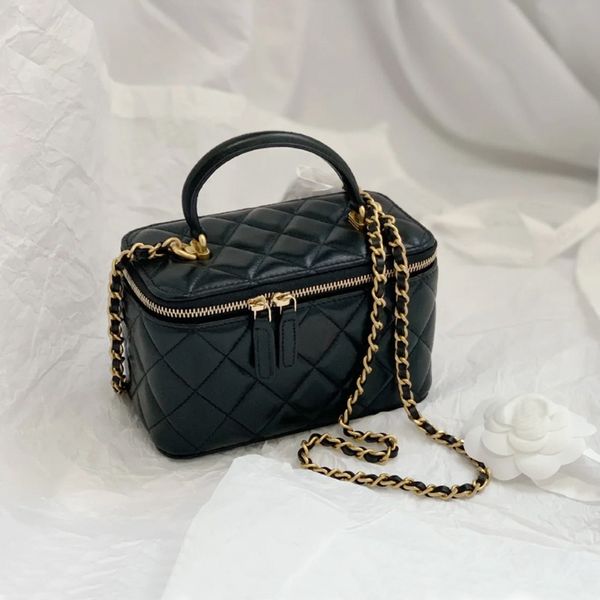 70% factory store genuine leather bag mini chain cosmetic single shoulder oblique span small lingge box bag
70% factory store genuine leather bag mini chain cosmetic single shoulder oblique span small lingge box bag
