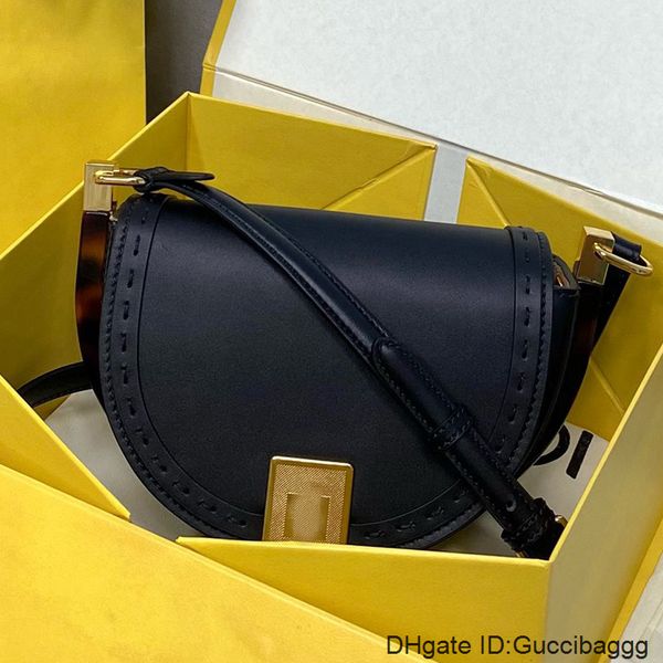 crossbdoy saddle bag women flap leather handbag ladies samll wallet small half moon shape long shoulder starp
crossbdoy saddle bag women flap leather handbag ladies samll wallet small half moon shape long shoulder starp