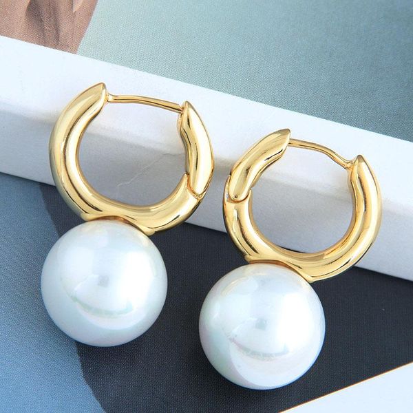 trendy big round pealr hoop earrings gold color drop earings for women fashion jewelry 2021 & huggie, Golden;silver
trendy big round pealr hoop earrings gold color drop earings for women fashion jewelry 2021 & huggie, Golden;silver