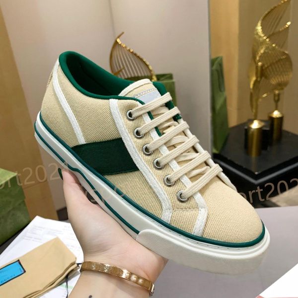 classic men women casual dress shoes canvas shoe versatile print high and low with box size 35-45, Black
classic men women casual dress shoes canvas shoe versatile print high and low with box size 35-45, Black