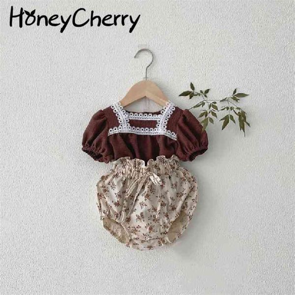 girls' summer suit square collar lace blouse floral shorts set of two baby girl clothes 210702, White
girls' summer suit square collar lace blouse floral shorts set of two baby girl clothes 210702, White