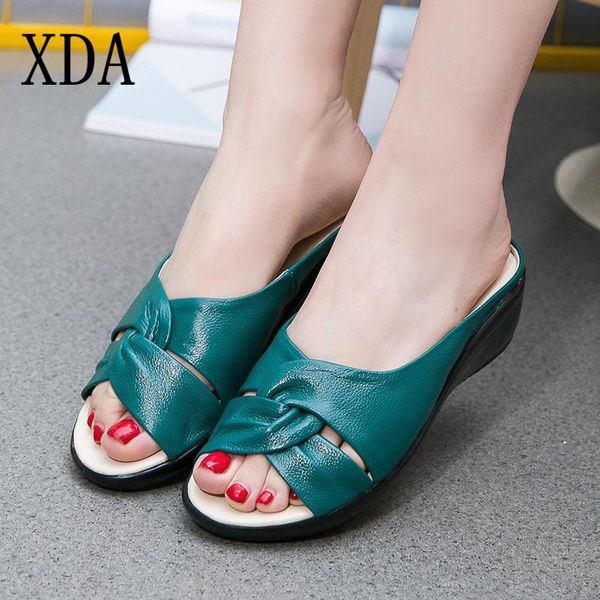 slippers xda plus size 35-43 genuine leather fashion slipper summer solid women wedges casual shoes flip flops b97, Black
slippers xda plus size 35-43 genuine leather fashion slipper summer solid women wedges casual shoes flip flops b97, Black