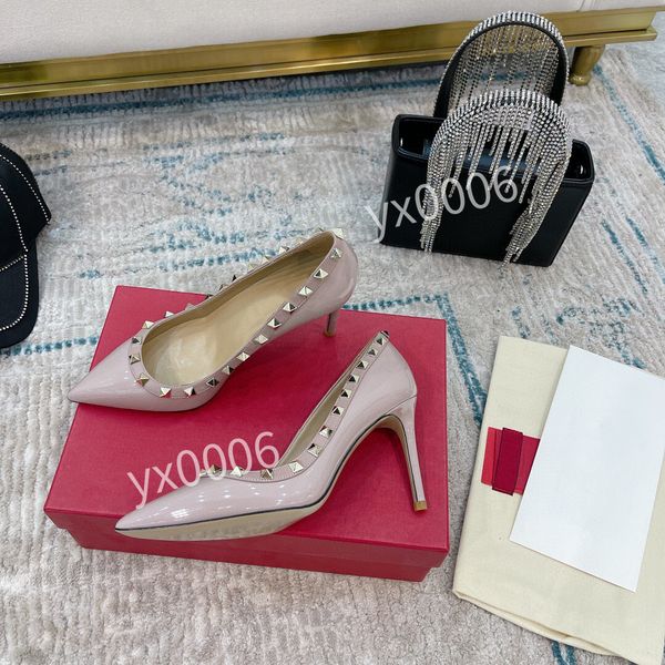 2022 new round-toe lace-up flat women luxury designer casual shoes stellar low-sneakers-style canvas shoes fashion breathable design yh21120, Red;white
2022 new round-toe lace-up flat women luxury designer casual shoes stellar low-sneakers-style canvas shoes fashion breathable design yh21120, Red;white
