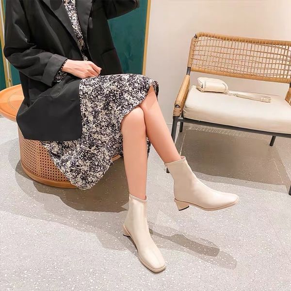 white thick short women's autumn and winter 2021 ins style square head middle heel martin elastic thin boots, Black
white thick short women's autumn and winter 2021 ins style square head middle heel martin elastic thin boots, Black