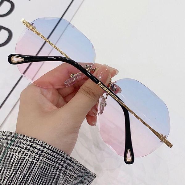 vintage big round sunglasses women fashion retro sun glasses female brand designer black pink mirror luxury metal eyeglasses, White;black
vintage big round sunglasses women fashion retro sun glasses female brand designer black pink mirror luxury metal eyeglasses, White;black