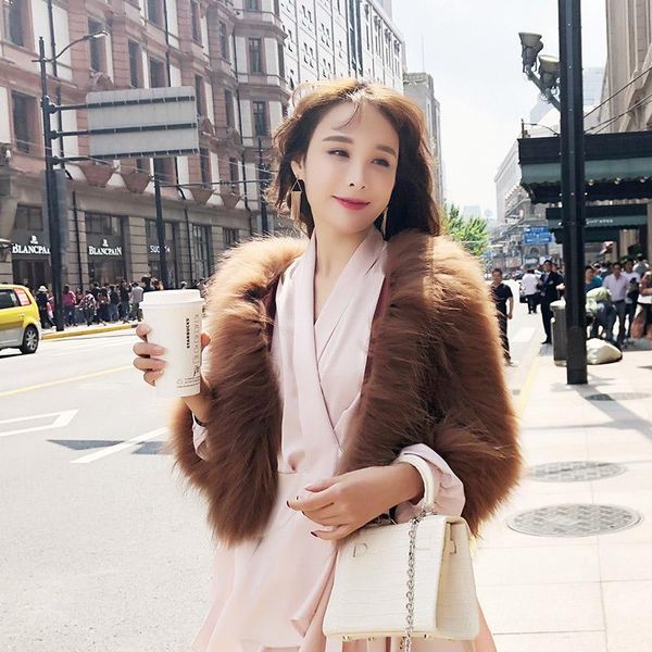 100% round-collar women's knitted raccoon fur coat real jacket natural be-1820 & faux, Black
100% round-collar women's knitted raccoon fur coat real jacket natural be-1820 & faux, Black