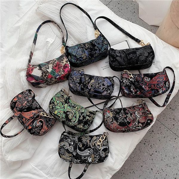 totes bandana print pu dumplings handbags for women 2021 fashion shoulder bags torebka damska sac bandouillere femme bolsos para mujer
totes bandana print pu dumplings handbags for women 2021 fashion shoulder bags torebka damska sac bandouillere femme bolsos para mujer