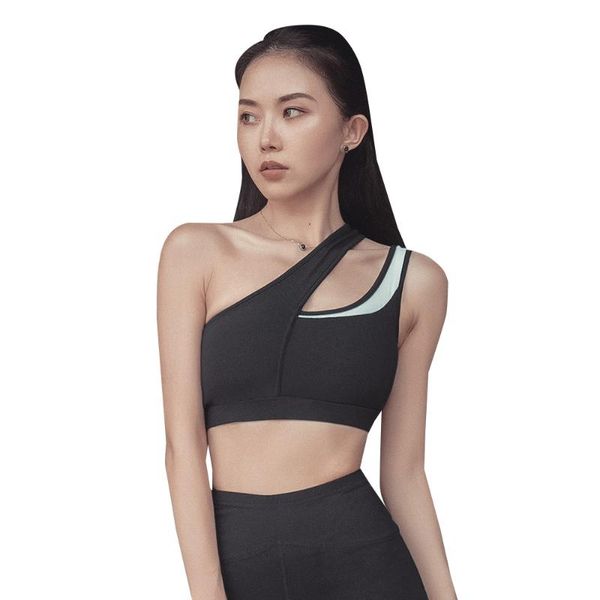 gym clothing 2021 yoga vest breathable single shoulder strap women patchwork sports bra hollow push up quakeproof fitness, White;black
gym clothing 2021 yoga vest breathable single shoulder strap women patchwork sports bra hollow push up quakeproof fitness, White;black