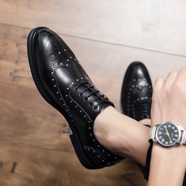 british style rivet lace up casual leather sho spring large men's pointed busins low wedding