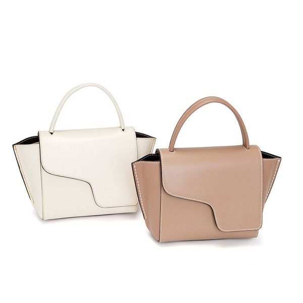 simple cowhide shoulder bag leather belt cross body piano bags european style women designer fanny pack versatile matched lady handbag big b
simple cowhide shoulder bag leather belt cross body piano bags european style women designer fanny pack versatile matched lady handbag big b