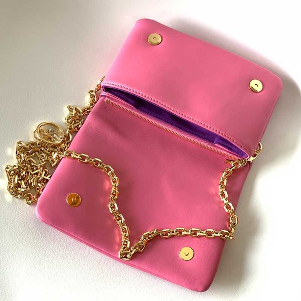 2021 luxurys designers shoulder bag chain couss handbags fashion forward women crossbody bags lady message purse wallet
2021 luxurys designers shoulder bag chain couss handbags fashion forward women crossbody bags lady message purse wallet