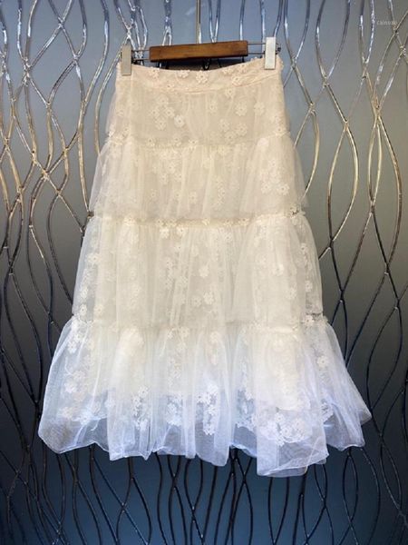 skirts 2021 summer fashion women cascading ruffle mesh patchwork mid-calf length white black casual skirt club wear
skirts 2021 summer fashion women cascading ruffle mesh patchwork mid-calf length white black casual skirt club wear
