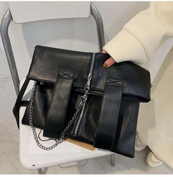 evening bags korean style women handbag large capacity simple chain fashion female shoulder messenger bag pu leather casual big totes black
evening bags korean style women handbag large capacity simple chain fashion female shoulder messenger bag pu leather casual big totes black