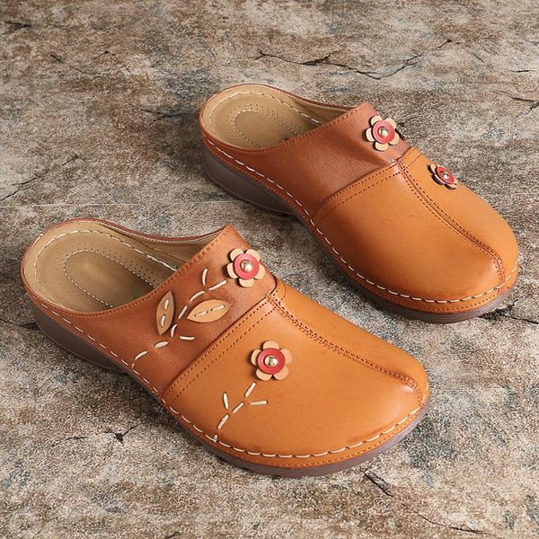 slippers big size shoes on a wedge women summer slides pantofle flower fretwork heels 2021 flat pu rubber sewing scandals basic, Black
slippers big size shoes on a wedge women summer slides pantofle flower fretwork heels 2021 flat pu rubber sewing scandals basic, Black