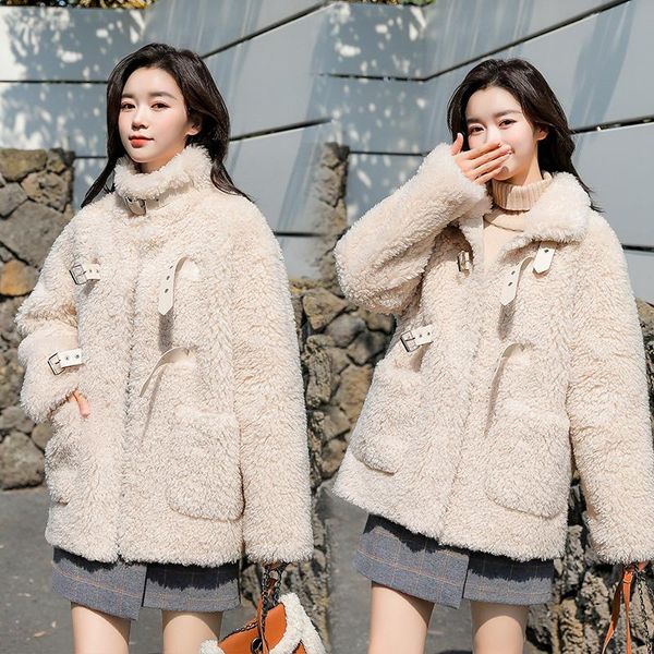 women's leather & faux lamb wool coat short section 2021 winter fashion loose fur one grain sheep shearing, Black
women's leather & faux lamb wool coat short section 2021 winter fashion loose fur one grain sheep shearing, Black