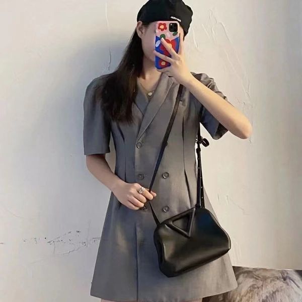 3a+ classic designer bag shoulder bags handbags leather high-capacity fashion brand evening party shopping occasions with exquisite packagin
3a+ classic designer bag shoulder bags handbags leather high-capacity fashion brand evening party shopping occasions with exquisite packagin