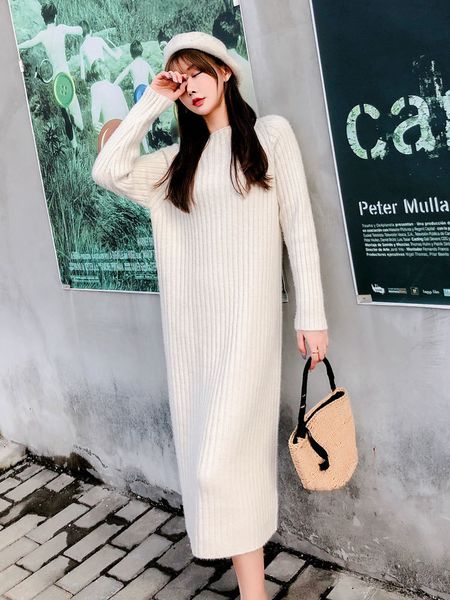 sweaters ladies, long sleeves, knitted or crocheted, ladies'dresses down., White;black
sweaters ladies, long sleeves, knitted or crocheted, ladies'dresses down., White;black