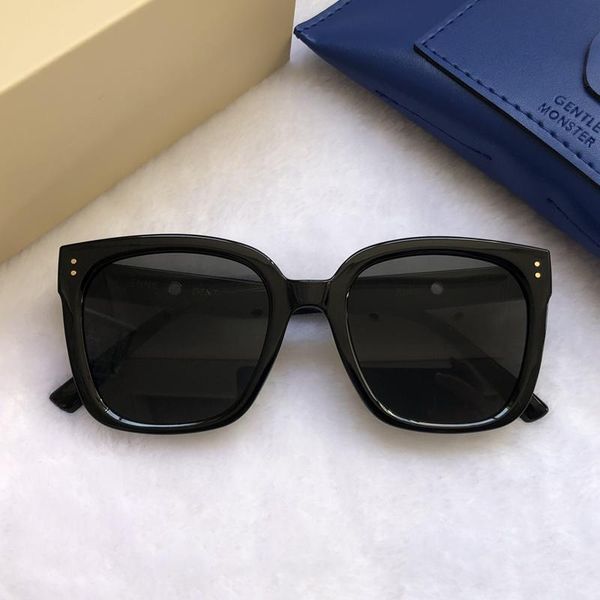 sunglasses 2021 korean star jennie cooperation gm women fashion sunglass classic lady vintage elegant frame sun glasses kuku, White;black
sunglasses 2021 korean star jennie cooperation gm women fashion sunglass classic lady vintage elegant frame sun glasses kuku, White;black