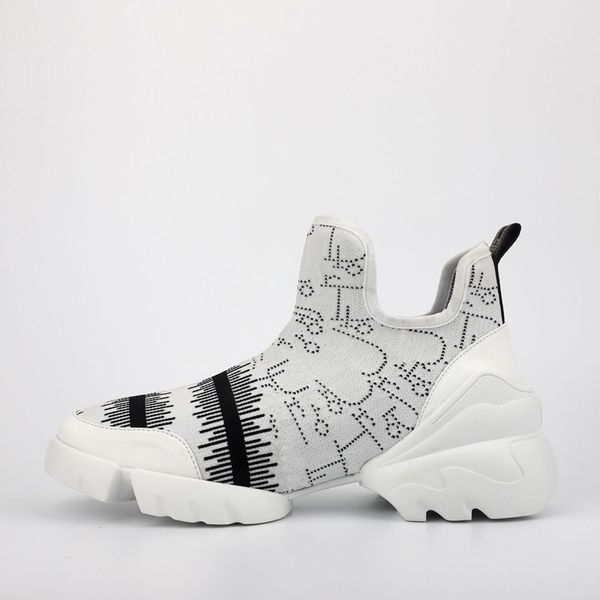 2021 ladies fashion casual shoes outdoor sports show classic cartoon simple atmosphere leather size 35-41, Black
2021 ladies fashion casual shoes outdoor sports show classic cartoon simple atmosphere leather size 35-41, Black