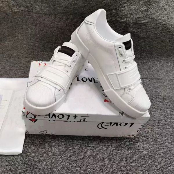 men's luxury brand casual shoes 2021 fashionable and comfortable real cowhide material lace-up flat sports size 39-46, Black
men's luxury brand casual shoes 2021 fashionable and comfortable real cowhide material lace-up flat sports size 39-46, Black