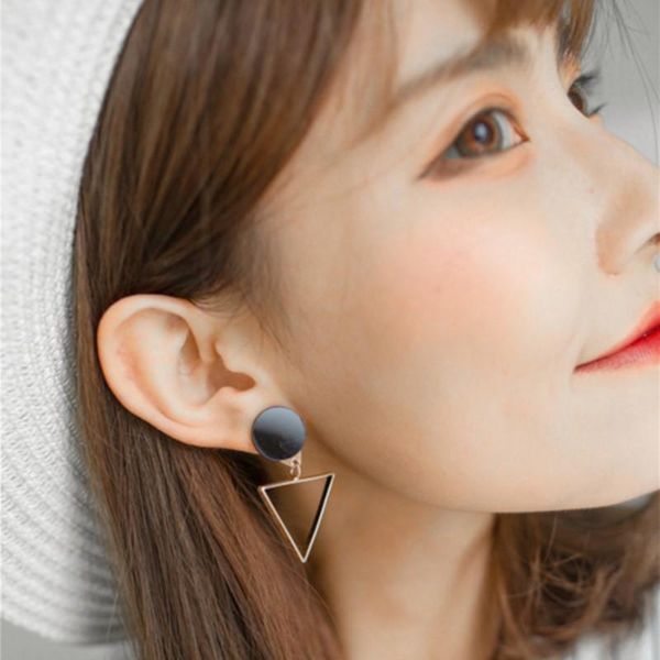 fashion round triangle hanging korean earrings female geometric heart gold and silver wedding jewelry dangle & chandelier
fashion round triangle hanging korean earrings female geometric heart gold and silver wedding jewelry dangle & chandelier
