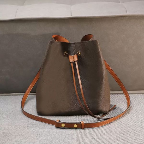 wf designer 2022 womens tote handbag luxury classic drawstring shoulder bags pu leather handbags printing letter bucket bag for ladies walle
wf designer 2022 womens tote handbag luxury classic drawstring shoulder bags pu leather handbags printing letter bucket bag for ladies walle