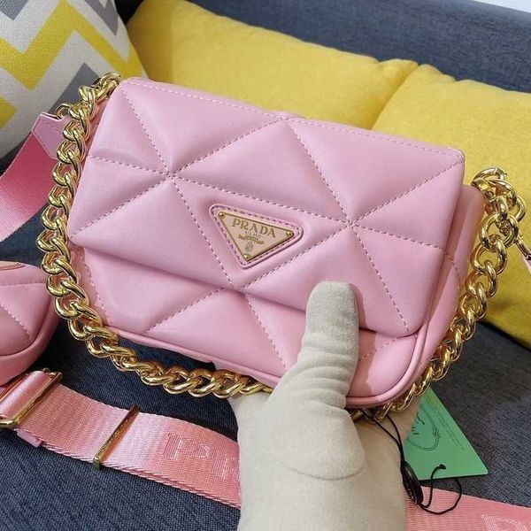light luxury brand 2021 new bag women's trend fashion chain messenger leisure one shoulder versatile small square handbag zly
light luxury brand 2021 new bag women's trend fashion chain messenger leisure one shoulder versatile small square handbag zly