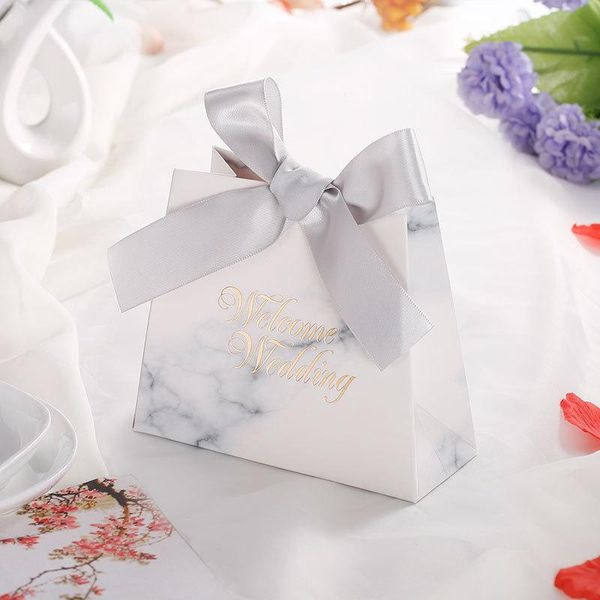gift wrap 20pcs wedding decorations vintage heart kraft candy box gifts for guests party bags favors packaging with handles
gift wrap 20pcs wedding decorations vintage heart kraft candy box gifts for guests party bags favors packaging with handles