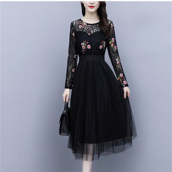 casual dresses autumn winter lace splice mesh a-line dress women fashion floral embroidery elegant party vestidos, Black;gray
casual dresses autumn winter lace splice mesh a-line dress women fashion floral embroidery elegant party vestidos, Black;gray