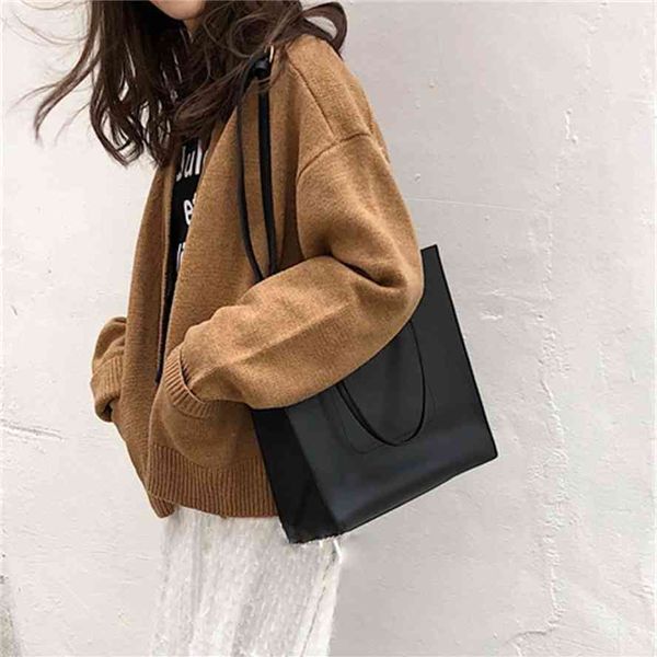 korean spring leisure messenger large capacity pu solid color one shoulder handbag simple women's bag
korean spring leisure messenger large capacity pu solid color one shoulder handbag simple women's bag