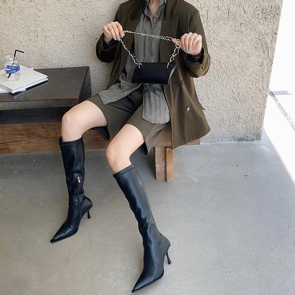 boots european and american style 2021 autumn winter but knee black stretch pointed glass height with versatile middle boot
boots european and american style 2021 autumn winter but knee black stretch pointed glass height with versatile middle boot