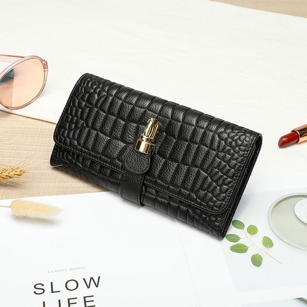 70% off multi card leather wallet women's long 2021 new fashion simple folding zero wallet large capacity hand bag uwaa, Red;black
70% off multi card leather wallet women's long 2021 new fashion simple folding zero wallet large capacity hand bag uwaa, Red;black