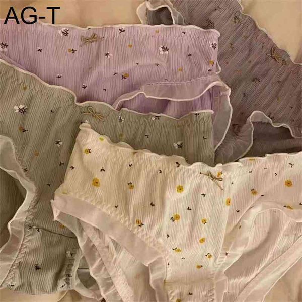 french fairy mini floral underwear women's middle waist lace ruffle breathable hip lifting cotton briefs, Black;pink
french fairy mini floral underwear women's middle waist lace ruffle breathable hip lifting cotton briefs, Black;pink