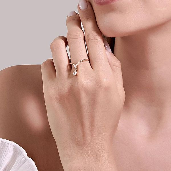 cluster rings 2021 fashion personality creative water drop pendant temperament ring simple wild elegant for women jewelry gift1, Golden;silver
cluster rings 2021 fashion personality creative water drop pendant temperament ring simple wild elegant for women jewelry gift1, Golden;silver