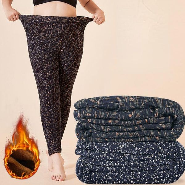 women's pants & capris 2022 autumn winter middle age old women casual thick warm straight female loose printed elastic high waist trous, Black;white
women's pants & capris 2022 autumn winter middle age old women casual thick warm straight female loose printed elastic high waist trous, Black;white