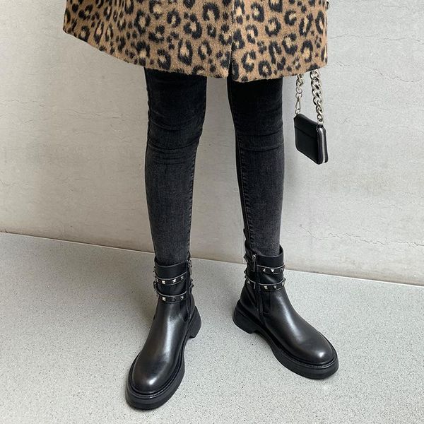 boots osunlina ankle for woman round toe natural genuine leather motorcycle fashion rivet black white flat shoes a145
boots osunlina ankle for woman round toe natural genuine leather motorcycle fashion rivet black white flat shoes a145