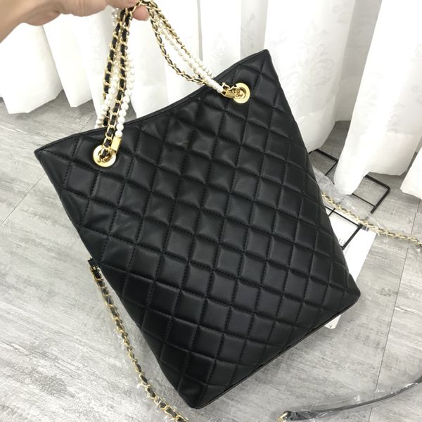 women shoulder bags luxury designer ladies wallet rhombus pearl chain crossbody handbags retro wild business large-capacity tote bag
women shoulder bags luxury designer ladies wallet rhombus pearl chain crossbody handbags retro wild business large-capacity tote bag