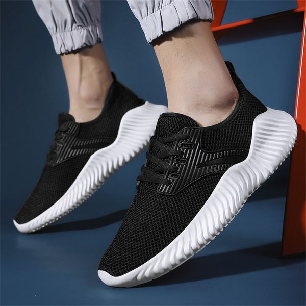 2021 mens sneaker new mesh breathable running sport shoe male lace up non-slip hommens low athletic sneakers casual men black white ea41
2021 mens sneaker new mesh breathable running sport shoe male lace up non-slip hommens low athletic sneakers casual men black white ea41