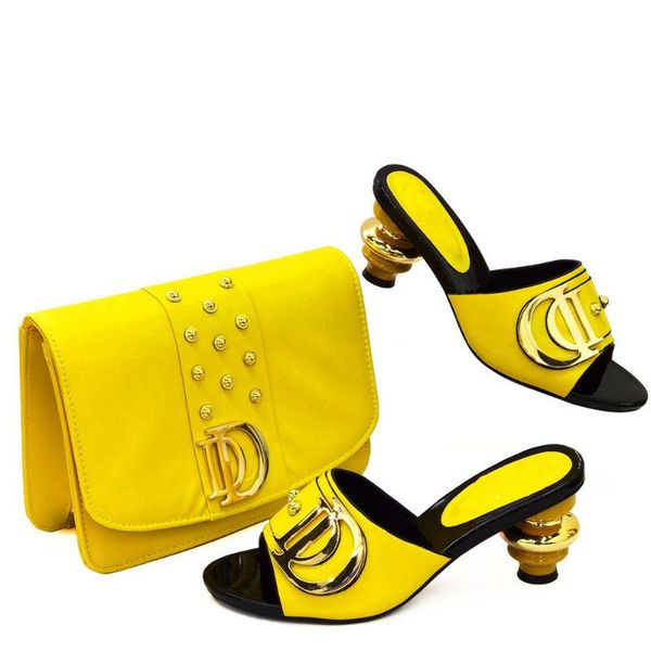 dress shoes fashion yellow high heel 7cm women with bling decoration african dressing pumps match purse set cr185-1, Black
dress shoes fashion yellow high heel 7cm women with bling decoration african dressing pumps match purse set cr185-1, Black