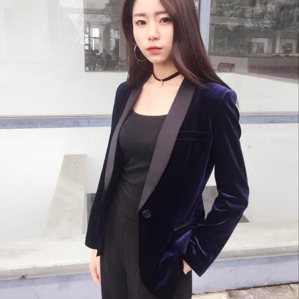 women's suits & blazers kmetram spring autumn jacket women korean velvet blazer short coat plus size 4xl 5xl chaquetas mujer 2021 my228, White;black
women's suits & blazers kmetram spring autumn jacket women korean velvet blazer short coat plus size 4xl 5xl chaquetas mujer 2021 my228, White;black