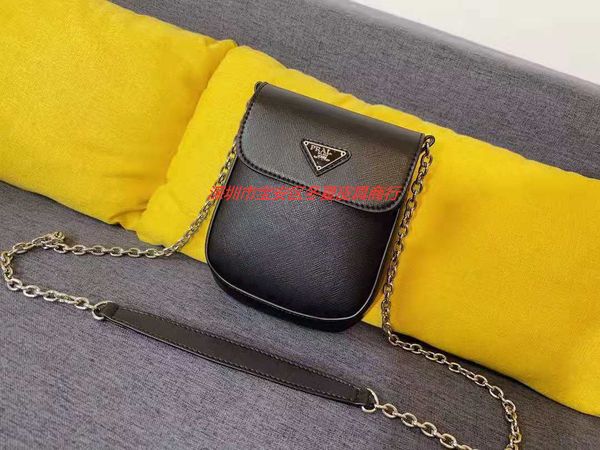 handbag designer s 2021 pujia's is made calf leather, which can be crossed with the physical belt of mobile phone bag li designers hand
handbag designer s 2021 pujia's is made calf leather, which can be crossed with the physical belt of mobile phone bag li designers hand
