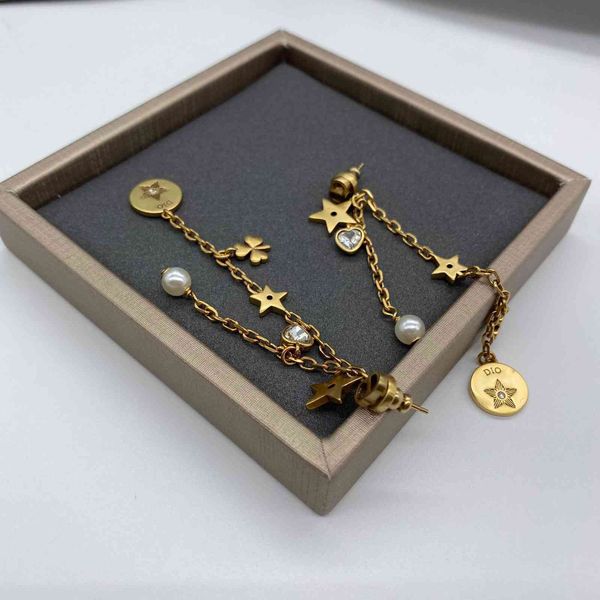 2021 luxury designer jewelry / d's new pearl studded heart earrings sweet temperament versatile tassel, Golden;silver
2021 luxury designer jewelry / d's new pearl studded heart earrings sweet temperament versatile tassel, Golden;silver