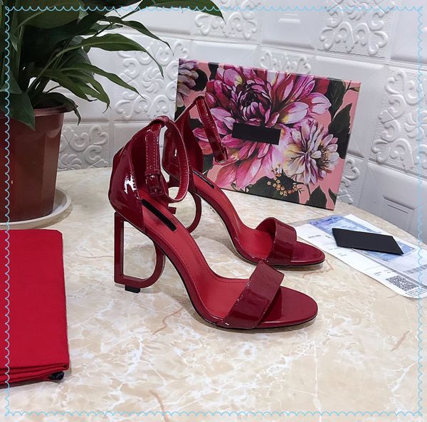2021s early spring sandal sandals shoes pointed women's skirt on the heel leaking toe decoration with box are us34-42, Red;white
2021s early spring sandal sandals shoes pointed women's skirt on the heel leaking toe decoration with box are us34-42, Red;white