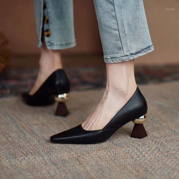 women pumps natural leather 22-26cm length first layer cowhide profiled heel classical pointed toe heels for dress shoes1, Black
women pumps natural leather 22-26cm length first layer cowhide profiled heel classical pointed toe heels for dress shoes1, Black